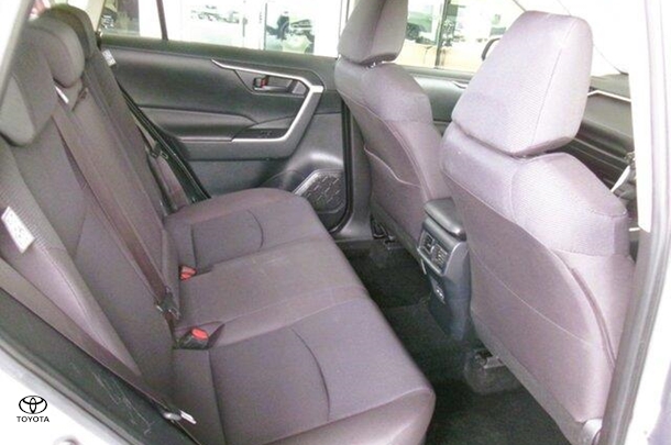 2023 Toyota RAV4 GX image 11