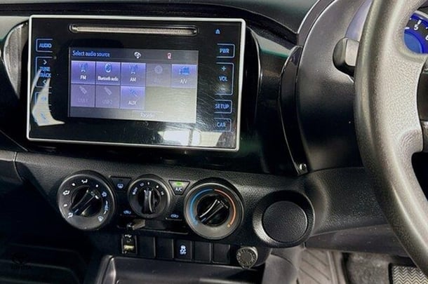 2020 Toyota Hilux Workmate image 12