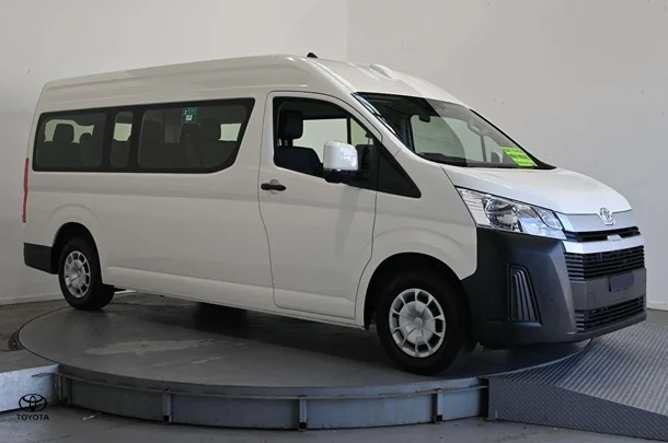 2025 Toyota Hiace SLWB image 3