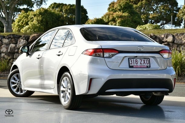 2020 Toyota COROLLA SX image 3