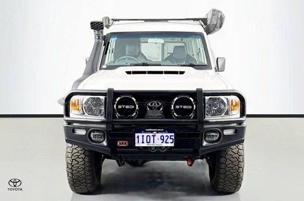 2022 Toyota LANDCRUISER MILITARY WorkMate image 2