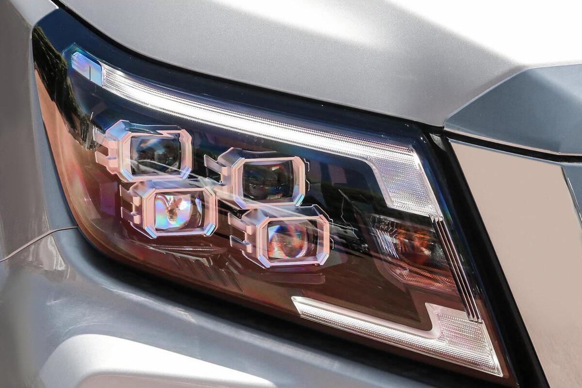 2024 Nissan Navara ST-X D23 Auto 4x4 MY24 Dual Cab image 8