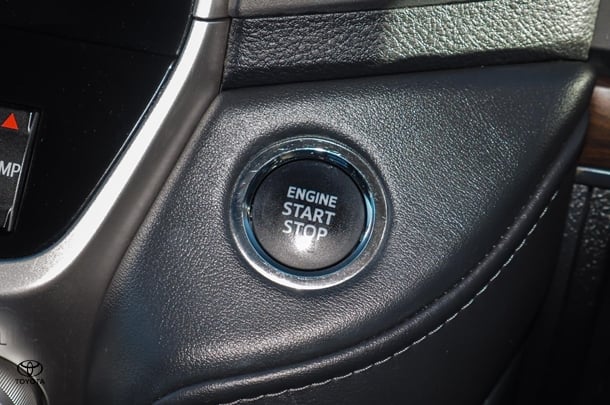 2021 Toyota Landcruiser VX image 22