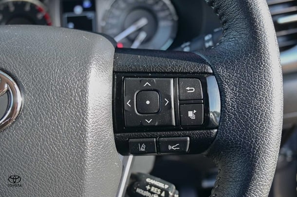 2023 Toyota HILUX SR5 image 19