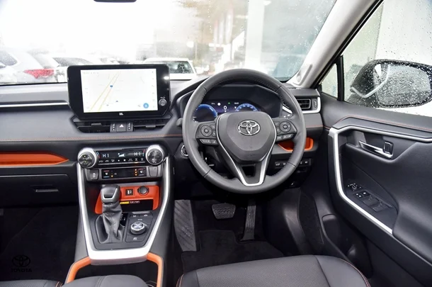 2024 Toyota RAV4 Hybrid Edge AWD image 25