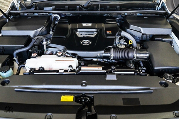 2023 Toyota Landcruiser Sahara ZX image 28