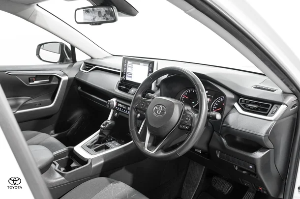 2020 Toyota RAV4 GXL-2WD image 15