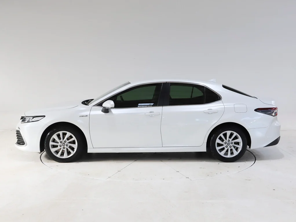 2022 Toyota Camry Hybrid Ascent image 4