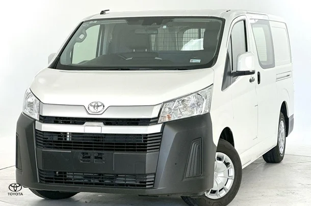 2019 Toyota Hiace LWB image 1