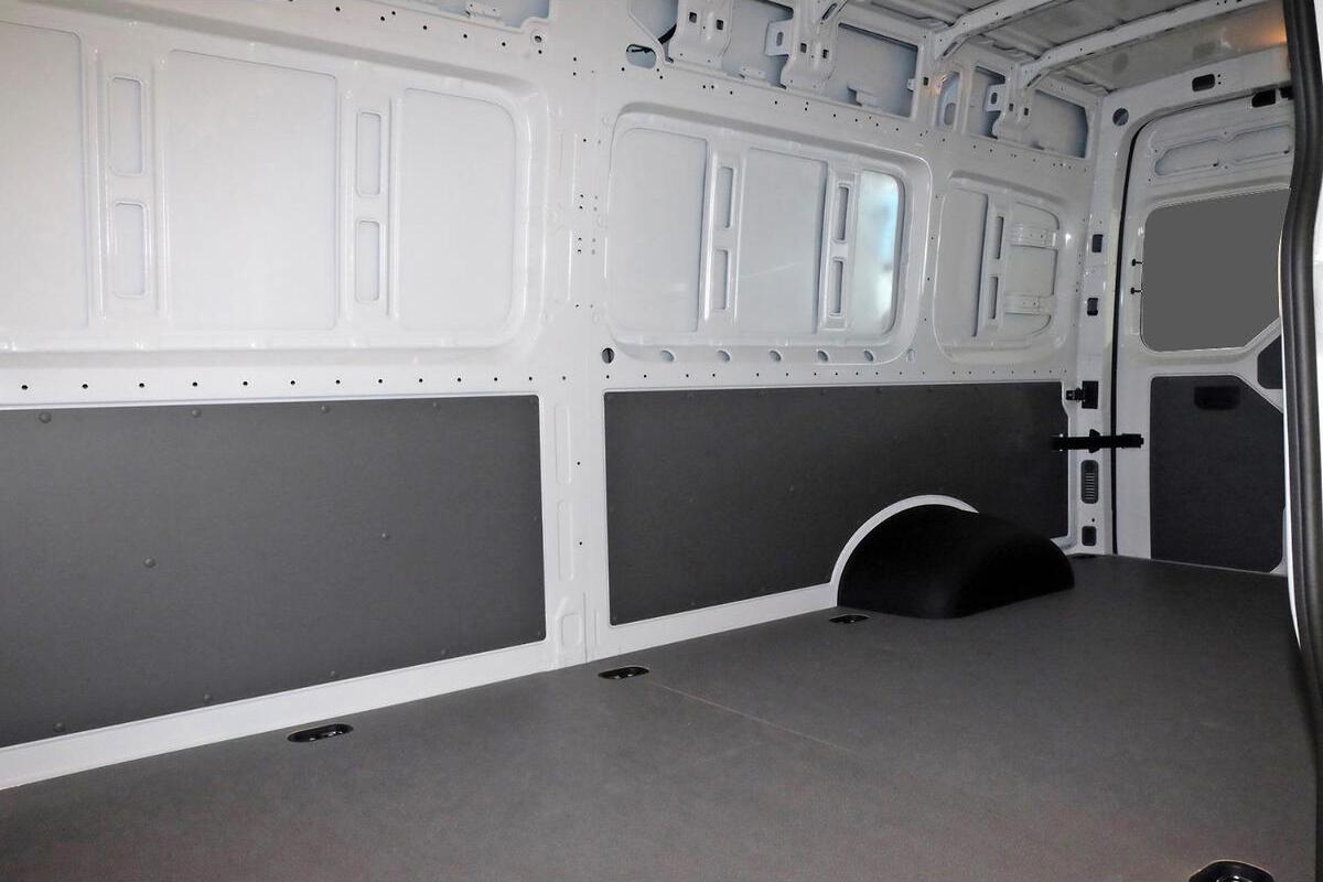 2024 Volkswagen Crafter 50 TDI410 SY1 LWB Auto MY24 image 8