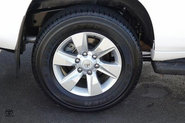 2023 Toyota Landcruiser Prado GXL image 5