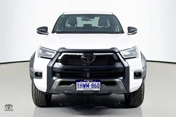 2022 Toyota Hilux Rogue image 2