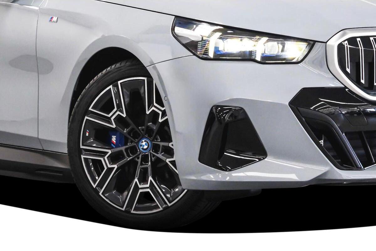 2025 BMW i5 eDrive40 M Sport G60 Auto image 16