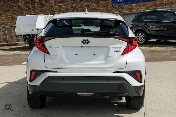 2023 Toyota C-HR Hybrid Koba 2WD image 6