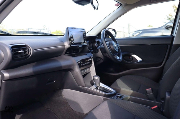 2022 Toyota Yaris Cross Hybrid GX image 23