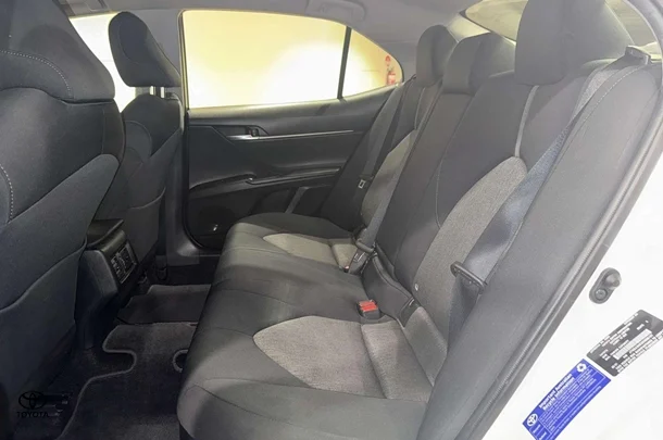 2021 Toyota Camry Hybrid Ascent Sport image 5