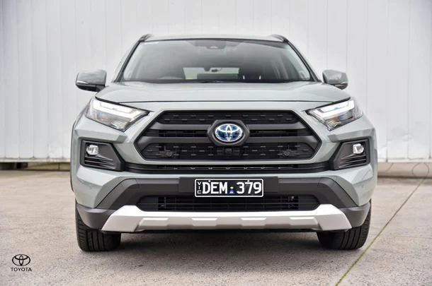 2024 Toyota RAV4 Hybrid Edge AWD image 4