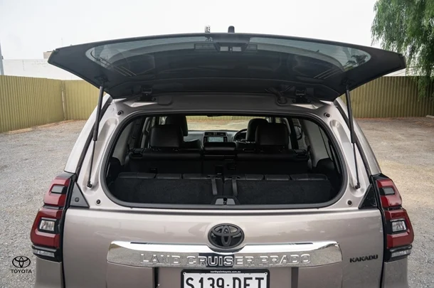 2022 Toyota PRADO Kakadu image 26