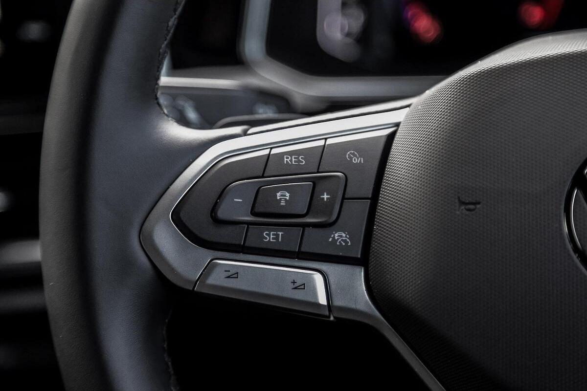 2024 Volkswagen T-Roc 140TSI R-Line D11 Auto 4MOTION MY24 image 13