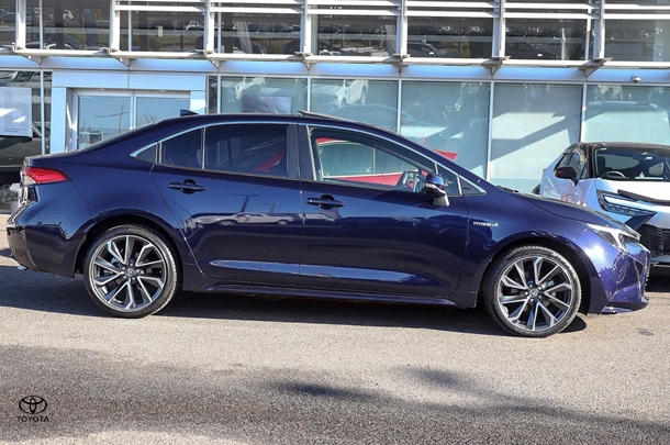 2024 Toyota Corolla Sedan Hybrid ZR image 10
