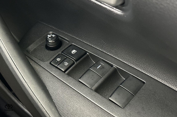 2024 Toyota Corolla Sedan Hybrid Ascent Sport image 13