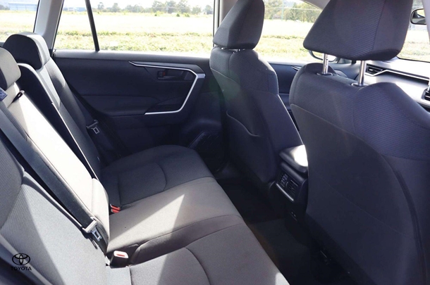 2023 Toyota RAV4 Hybrid GX AWD image 22