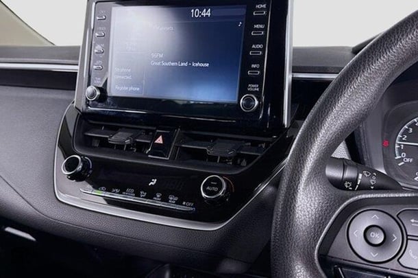 2022 Toyota Corolla Sedan Hybrid Ascent Sport image 14