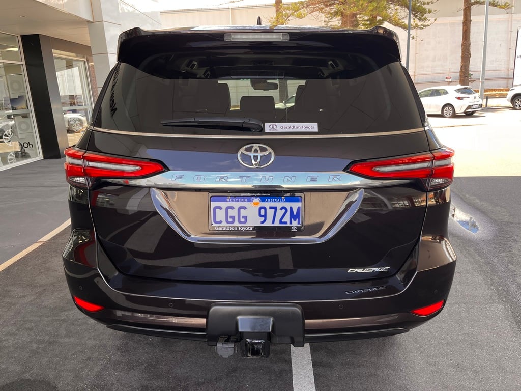 2020 Toyota Fortuner Crusade image 4