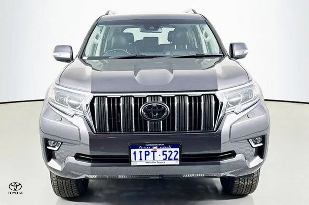 2022 Toyota Prado GXL image 2