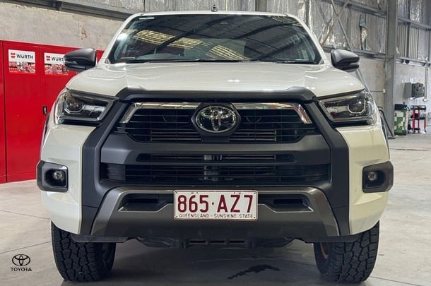 2020 Toyota Hilux Rogue image 7