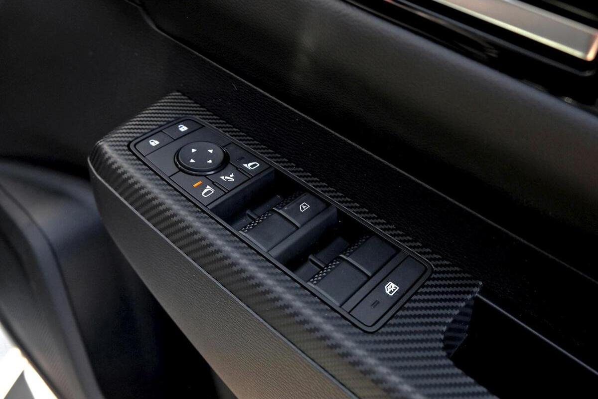 2024 Mitsubishi Triton GLS MV Auto 4X4 MY24.5 Double Cab image 15