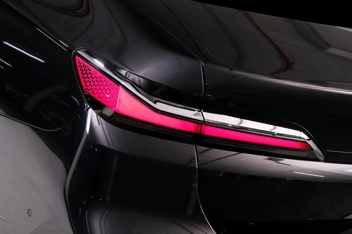 2024 BMW 7 Series 740i M Sport G70 Auto image 18