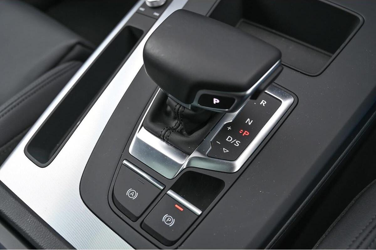 2025 Audi Q5 40 TDI Sport Auto quattro ultra MY25 image 15
