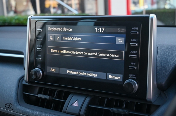 2020 TOYOTA RAV4 Hybrid GXL-2WD image 18