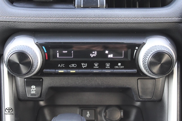 2020 Toyota RAV4 GX-2WD image 23