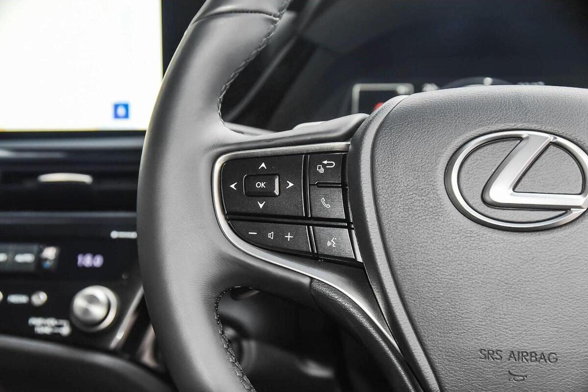 2024 Lexus ES ES300h Luxury Auto image 16