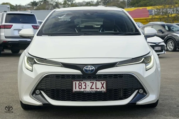 2019 Toyota Corolla Hatch Hybrid ZR image 4