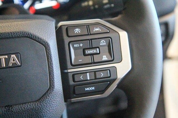 2024 Toyota Prado Kakadu image 13