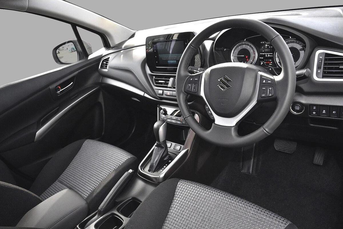 2024 Suzuki S-Cross Auto image 6