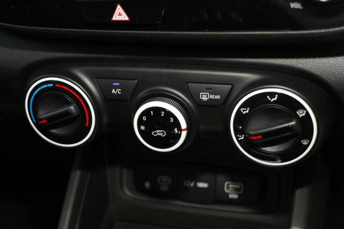 2025 Hyundai Venue Active Auto MY25 image 13