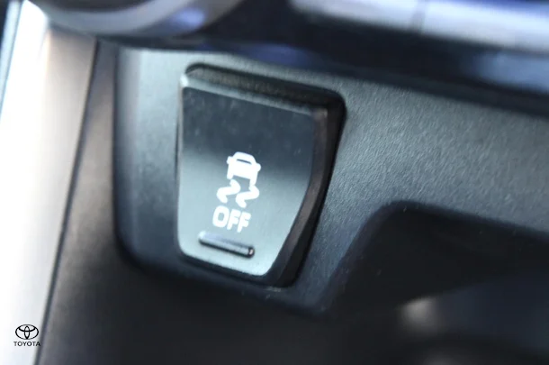 2020 Toyota RAV4 Hybrid GX-2WD image 37