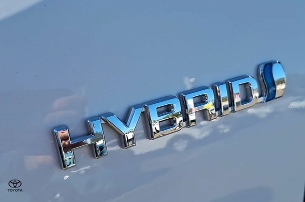 2023 Toyota RAV4 Hybrid GX AWD image 5