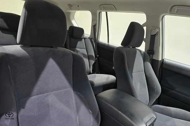 2019 Toyota Prado GX image 25