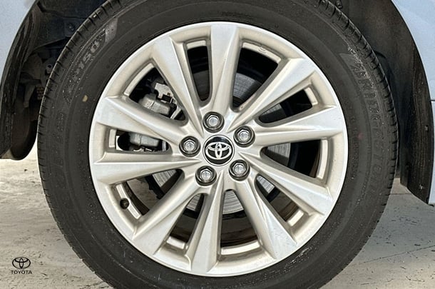 2023 Toyota Corolla Sedan Hybrid Ascent Sport image 10