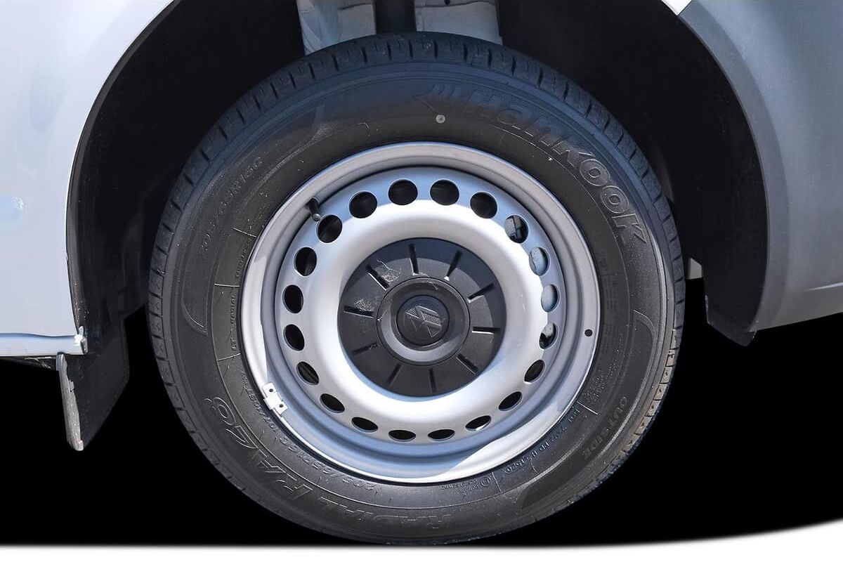 2024 Volkswagen Transporter TDI250 T6.1 SWB Manual MY24 image 7