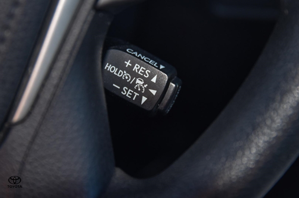 2019 Toyota Prado GX image 16