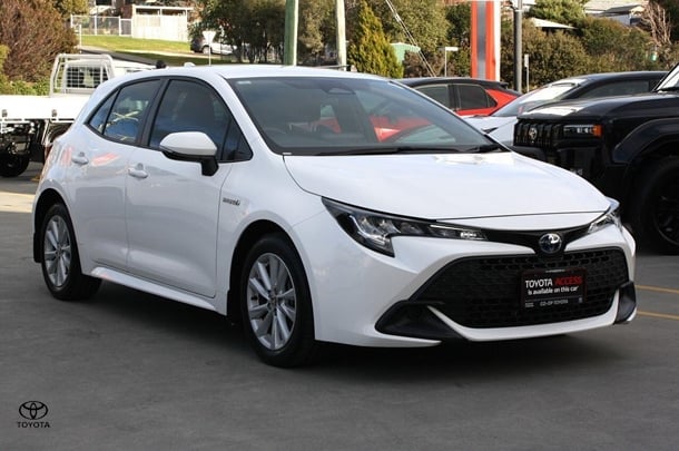 2022 Toyota Corolla Ascent Sport image 2