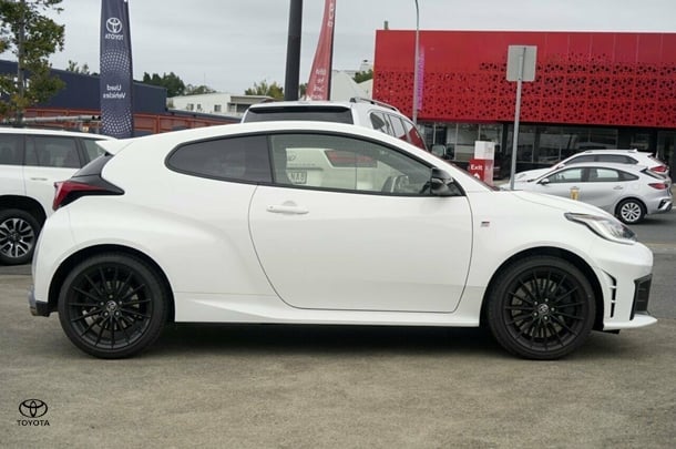 2024 Toyota Yaris GR GT image 2