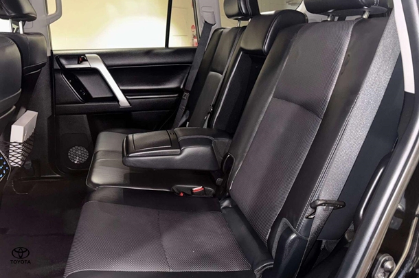 2021 Toyota Prado Kakadu image 12