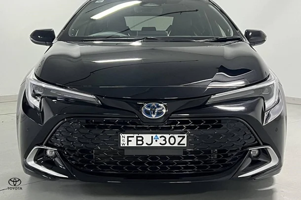 2023 Toyota Corolla ZR image 3